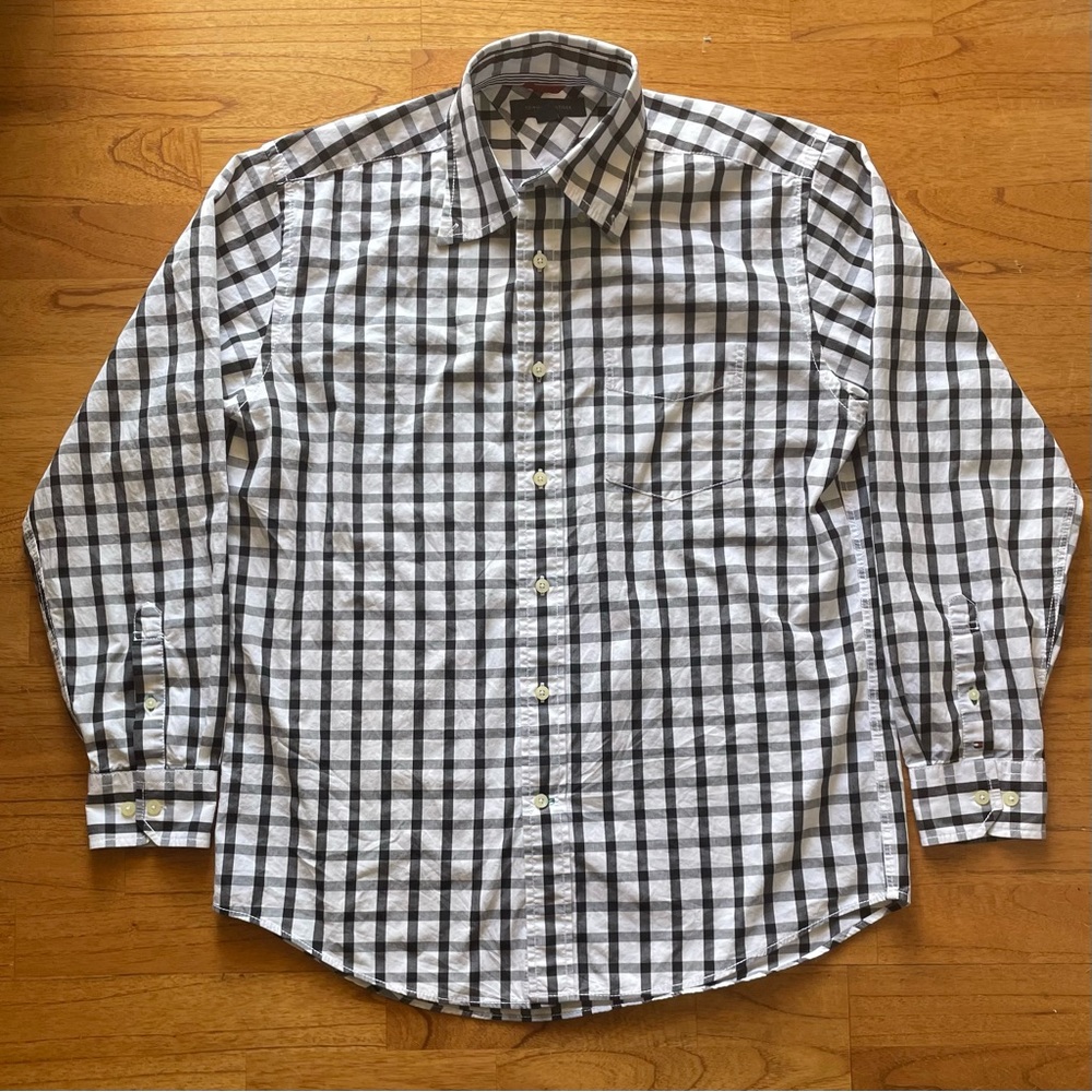 Tommy Hilfiger Men's Black and White Checkered Button Up Shirt Size Medium